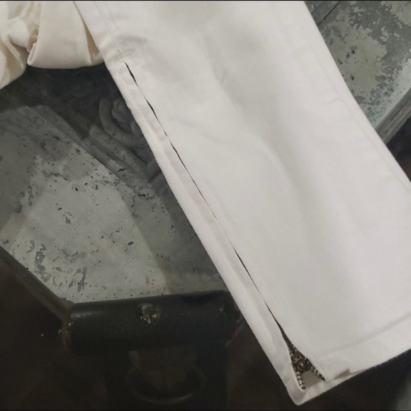 BCBGMax - Picture 4 of 6